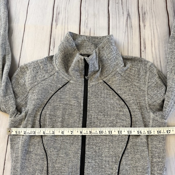 Lululemon Nice Asana Heathered Herringbone Zip Jacket Size 8 Activewear - Picture 5 of 7
